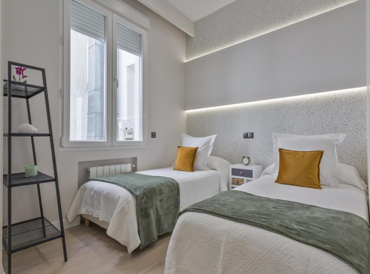 Charming City Center Apartment For 4 Perfect Location, Espoz Y Mina III Мадрид Екстер'єр фото
